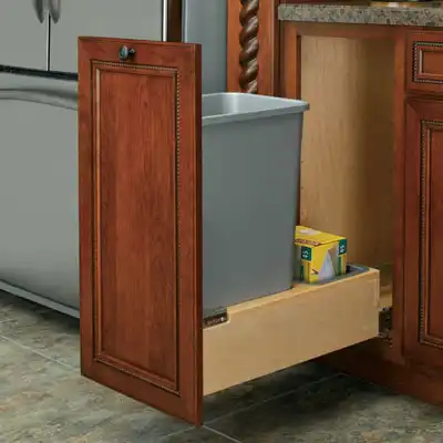Pull-Out Trash